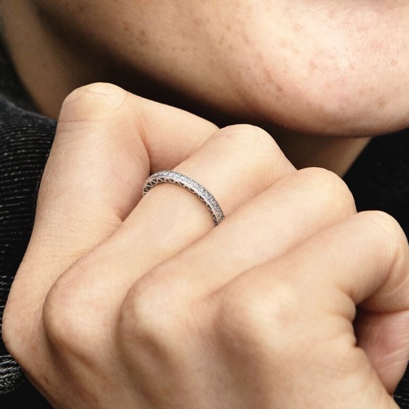 PANDORA Sparkle & Heart Ring - Picture 3 of 6